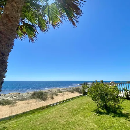 Luxery Seaview Punta Prima Posidonia トレビエハ